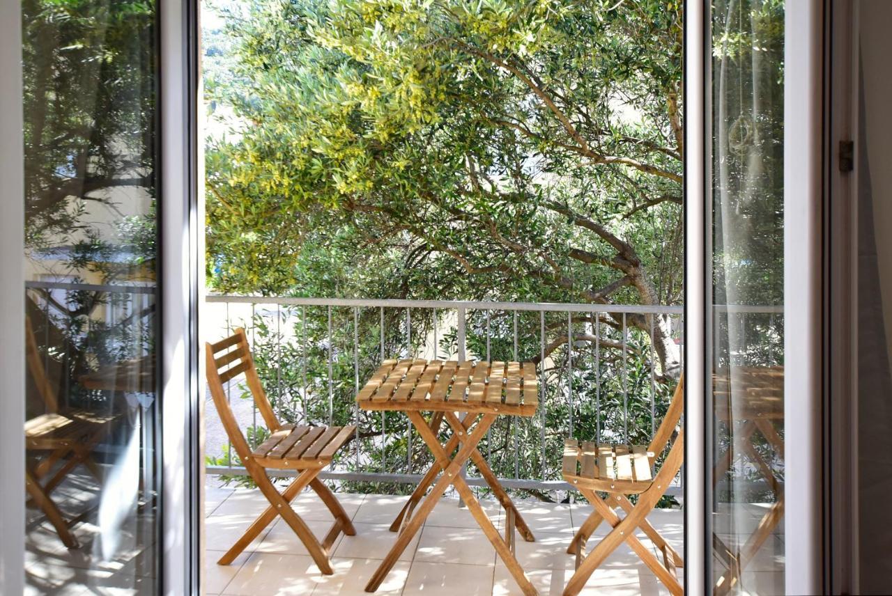 Appartement Olive Tree à Stari Grad  Extérieur photo